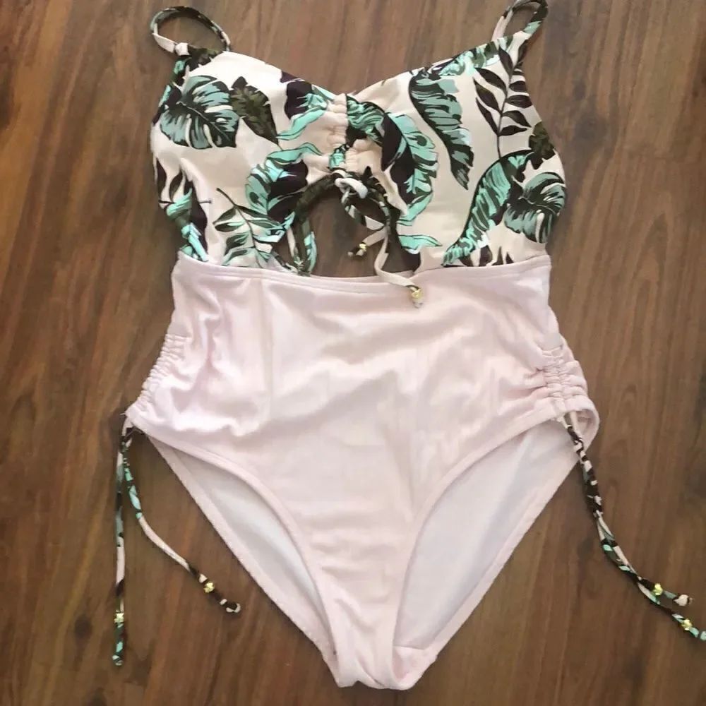 Time and Tru peach blush cut out floral one piece ruched sides m